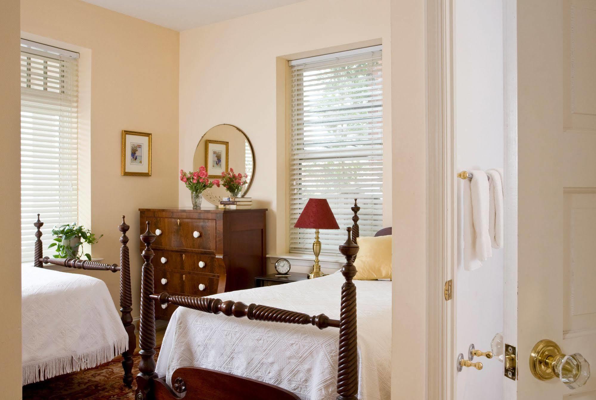 Woodley Park Guest House Distrito de Colúmbia Exterior foto